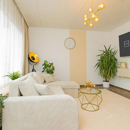 Luxx Home Mm, Airport- Fuer 7 Personen-Parken-Kueche Trunkelsberg エクステリア 写真
